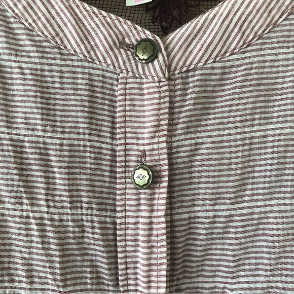 Free People Put Your Back Into It Lace Back Button Down Top Size Small - Picture 4 of 8